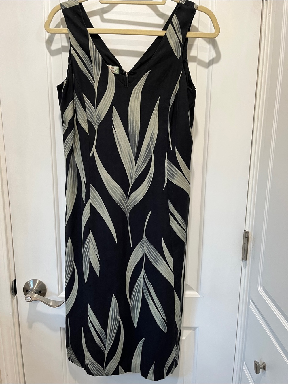 Tommy Bahama Vintage 100% Silk Tropical Palm Leaf Shift Dress Black, Green, Sz 4